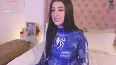 Snapshot of linoshka_1 chatting on October 3, 8:39 pm Luciana online show from October 3, 8:39 pm