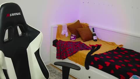 Snapshot of linphea chatting on February 28, 6:53 pm Tina online show from February 28, 6:53 pm