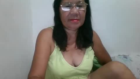 Snapshot of linzy164236 chatting on February 12, 4:22 pm linzy164236 online show from February 12, 4:22 pm