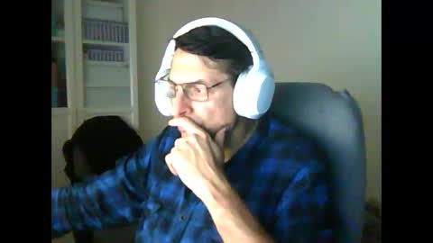 Snapshot of liongr69 chatting on March 9, 8:52 pm liongr69 online show from March 9, 8:52 pm