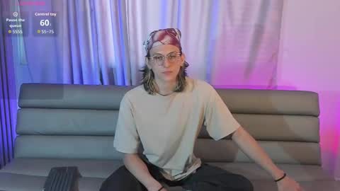 Lior evan online show from November 8, 11:32 am