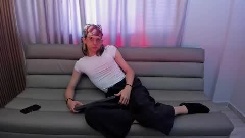 Lior evan online show from November 10, 11:42 am