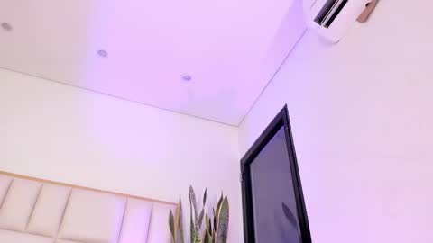 Liorah wolf online show from February 4, 8:47 pm