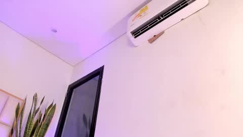 Liorah wolf online show from February 6, 8:12 pm