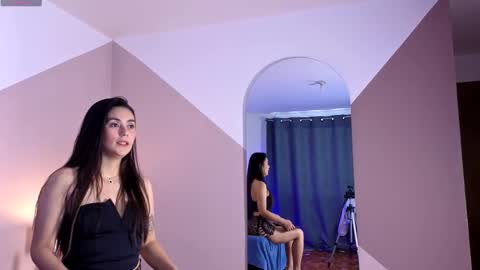 liorasterling online show from March 21, 7:50 pm
