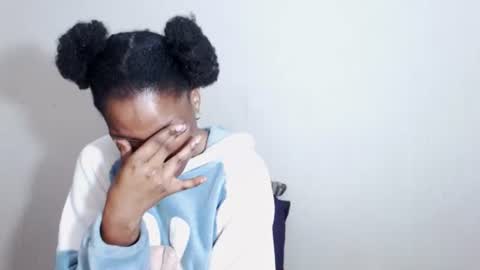 lipcandyxx20 online show from March 8, 5:22 am