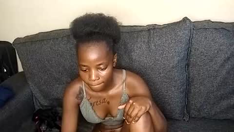 Snapshot of liplock_lesbians98 chatting on July 28, 12:34 pm liplock lesbians online show from July 28, 12:34 pm