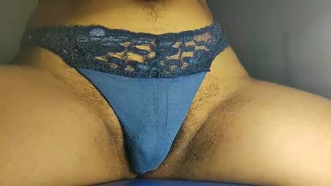 Lipnotize by Avesso online show from November 25, 3:12 pm