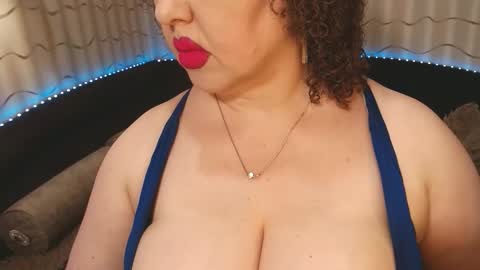 Snapshot of lipsaddiction chatting on September 24, 8:56 pm LIpsAddiction online show from September 24, 8:56 pm