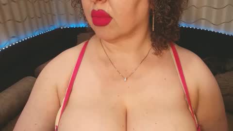 Snapshot of lipsaddiction chatting on September 26, 1:48 pm LIpsAddiction online show from September 26, 1:48 pm