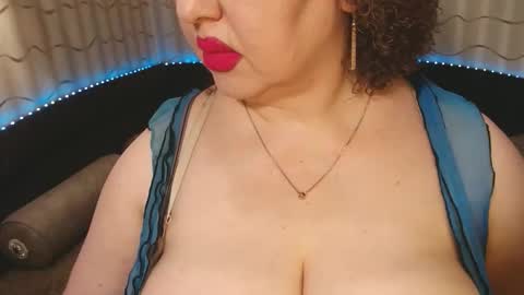 Snapshot of lipsaddiction chatting on November 7, 2:28 pm LIpsAddiction online show from November 7, 2:28 pm