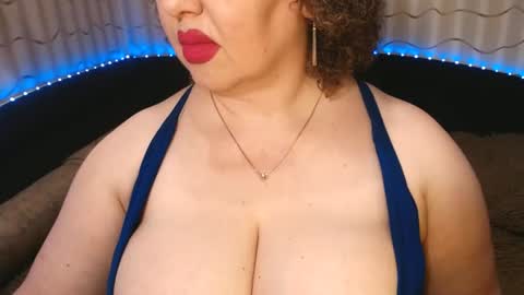 Snapshot of lipsaddiction chatting on June 21, 1:35 pm LIpsAddiction online show from June 21, 1:35 pm