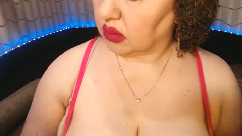 Snapshot of lipsaddiction chatting on July 7, 12:42 pm LIpsAddiction online show from July 7, 12:42 pm