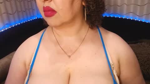 Snapshot of lipsaddiction chatting on July 24, 1:20 pm LIpsAddiction online show from July 24, 1:20 pm