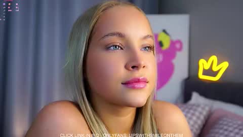 Amelia online show from November 15, 1:03 am