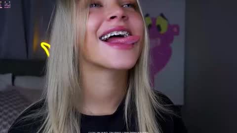 Amelia online show from January 18, 1:31 am