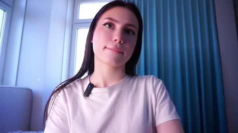 Snapshot of lipswithsmileonthem chatting on May 21, 1:34 am Amelia online show from May 21, 1:34 am