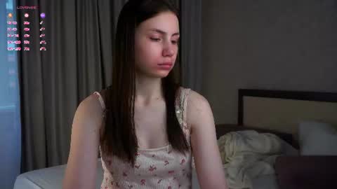 Snapshot of lipswithsmileonthem chatting on July 6, 1:46 am Amelia online show from July 6, 1:46 am