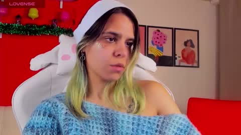 Snapshot of lirabelles chatting on December 17, 8:20 am hello Ill be waiting for you during these hours tue 10am-5pm wed 3am-5pm thu 3am-5pm fri 3am-10am sat 10am-5pm sun 3am-1GMT online show from December 17, 8:20 am