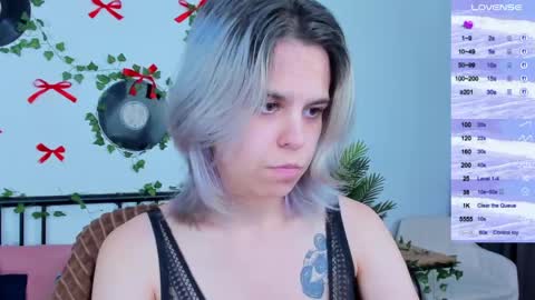 Snapshot of lirabelles chatting on June 5, 7:03 am hello Ill be waiting for you during these hours tue 10am-5pm wed 3am-5pm thu 3am-5pm fri 3am-10am sat 10am-5pm sun 3am-1GMT online show from June 5, 7:03 am