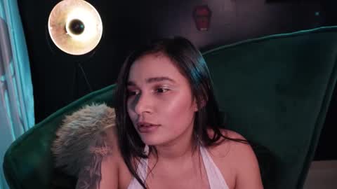 Lire online show from February 5, 4:50 am