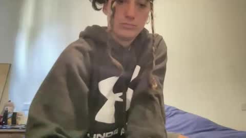 lirioooo8888 online show from March 14, 9:20 pm