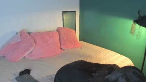 Snapshot of liry_kim chatting on June 27, 8:14 pm liry online show from June 27, 8:14 pm