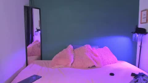 Snapshot of liry_kim chatting on July 4, 7:31 pm liry online show from July 4, 7:31 pm