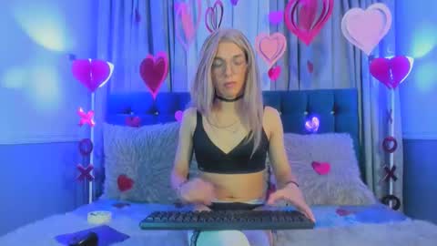 Lis  online show from February 4, 3:45 am