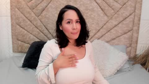 Lisa Baker online show from December 20, 2:08 am