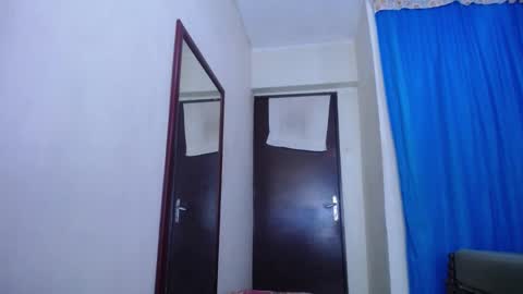 Snapshot of lisa_branch chatting on January 12, 8:14 pm lisa_branch online show from January 12, 8:14 pm