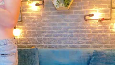 Lisa Caprice online show from July 19, 4:16 am