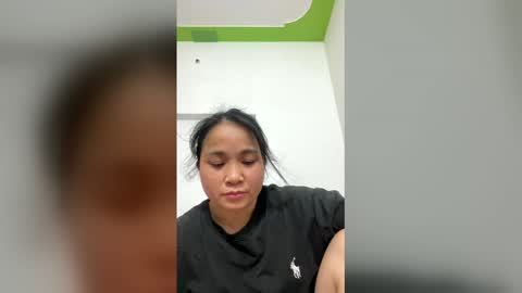 lisa_hanw online show from April 13, 3:56 am