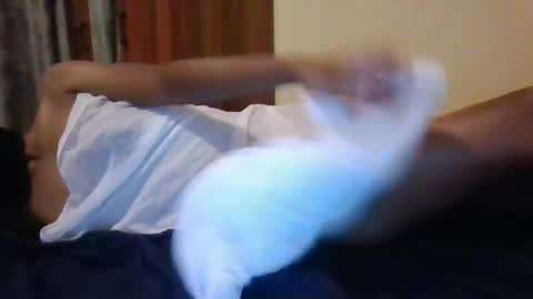 Snapshot of lisa_larry chatting on January 4, 1:10 am lisa larry online show from January 4, 1:10 am