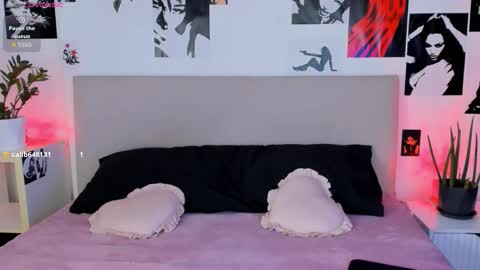 Snapshot of lisa_moons chatting on October 30, 6:30 pm lisa_moons online show from October 30, 6:30 pm