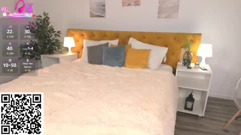 Lisa online show from September 15, 12:05 pm