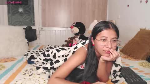 Snapshot of lisa_sexxy chatting on March 21, 8:19 am faisury online show from March 21, 8:19 am