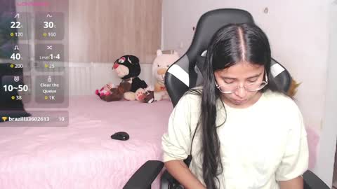Snapshot of lisa_sexxy chatting on April 1, 2:45 am faisury online show from April 1, 2:45 am