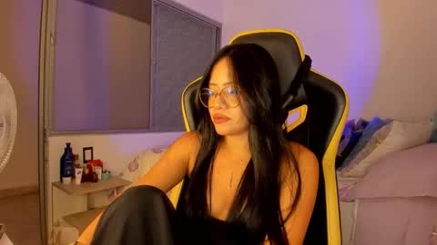 Snapshot of lisa_t08 chatting on November 23, 1:16 am Lisa Thompson online show from November 23, 1:16 am