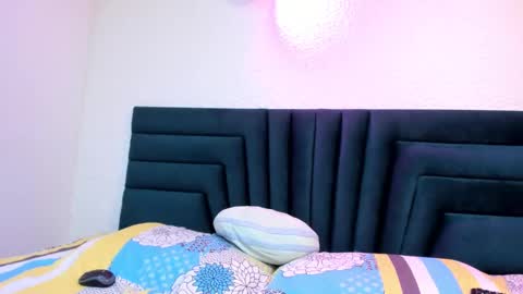 lisa white  online show from January 19, 7:15 pm