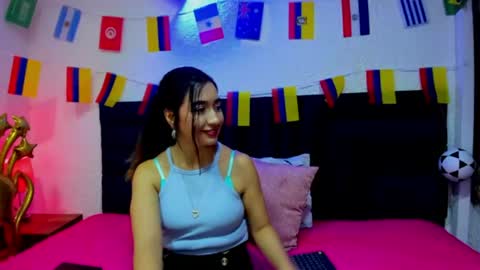 lisa white  online show from June 29, 8:42 pm