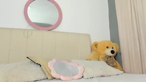 Lisa online show from March 1, 4:15 am