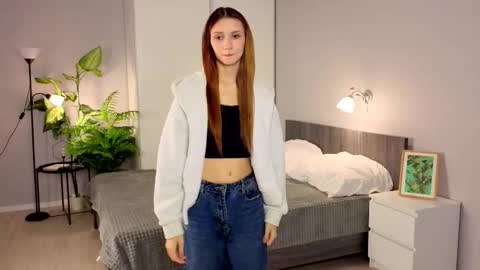 Snapshot of lisaajimenez chatting on December 19, 5:42 pm Anna online show from December 19, 5:42 pm