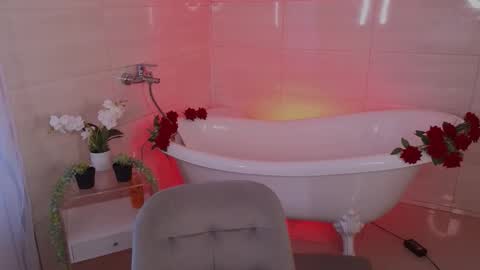 Lisa and Den online show from March 2, 7:15 am