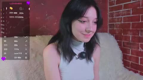 Snapshot of lisabunnyyy chatting on May 1, 10:03 pm Lisa online show from May 1, 10:03 pm