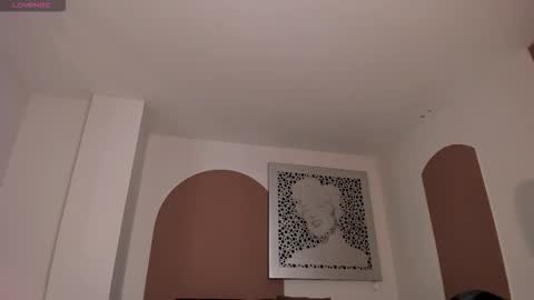 Lisa  Flowers online show from March 15, 11:05 am