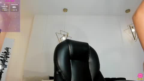 Lisa  Flowers online show from June 14, 11:01 am