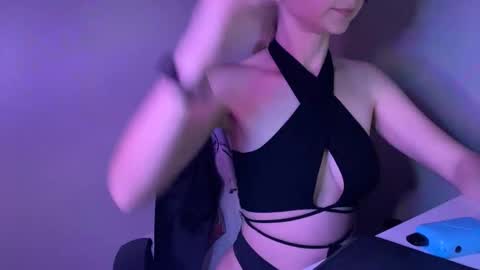 Snapshot of lisafrazier chatting on September 9, 5:34 pm Lisa online show from September 9, 5:34 pm