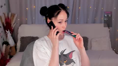 Snapshot of lisamooore chatting on February 15, 12:22 pm Lisa Moore online show from February 15, 12:22 pm