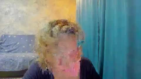 Lisasimsxs online show from February 7, 6:44 pm